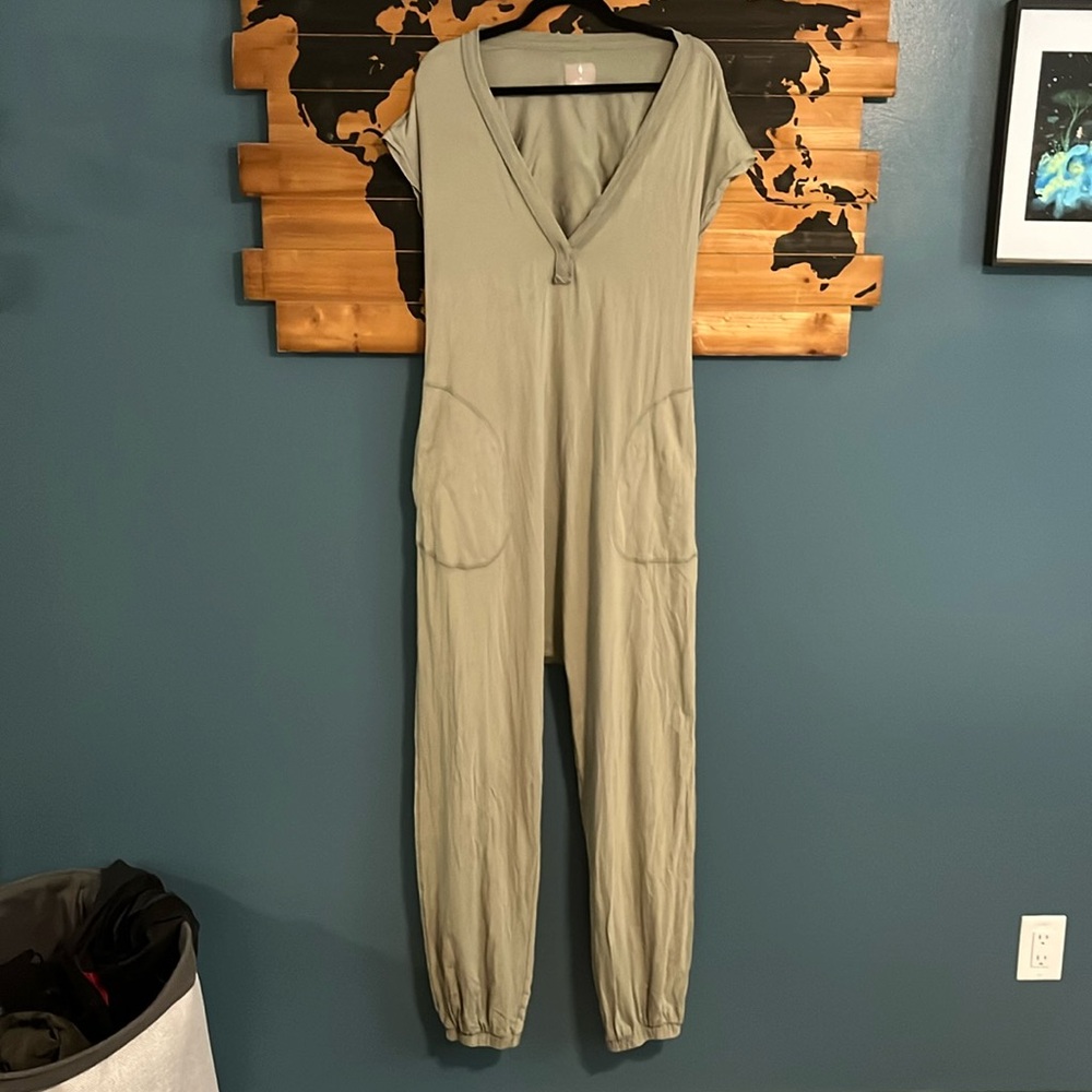 Free People - Hot Shot v-neck Onesie - size M